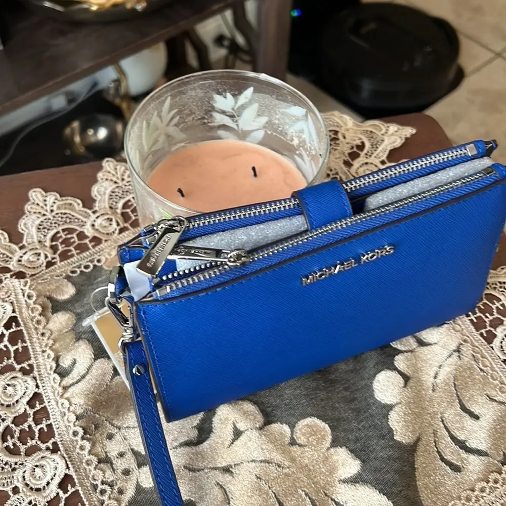 Michael Kors double zipper wallet
